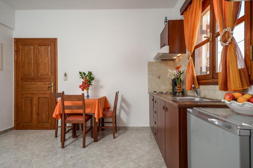 Margaritis Apartments Agia Anna  Phòng bức ảnh