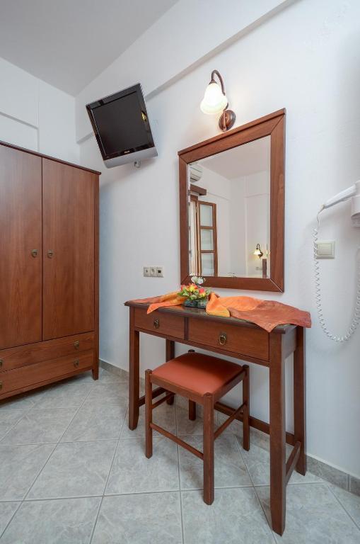 Margaritis Apartments Agia Anna  Phòng bức ảnh