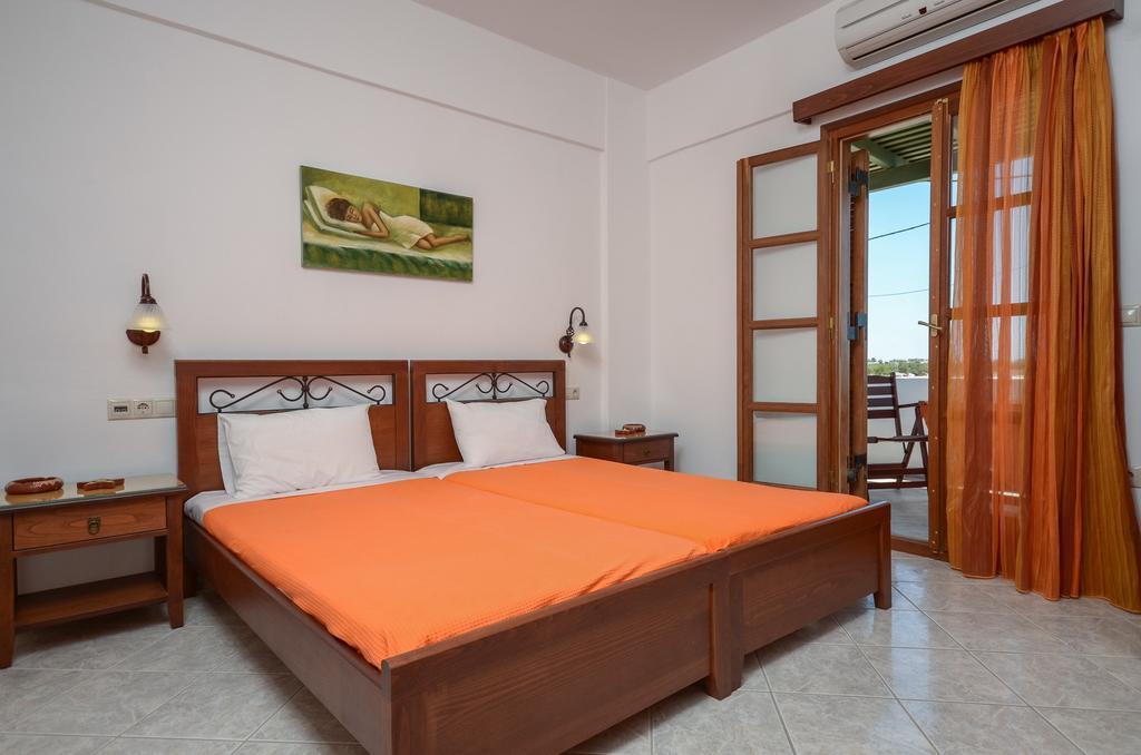 Margaritis Apartments Agia Anna  Ngoại thất bức ảnh